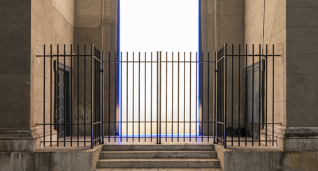 ECO HIGH POWER FLOODLIGHT 500W from LEDVANCE as the main light source of the Propylaeum